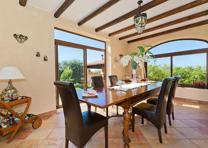 Villa Athena *